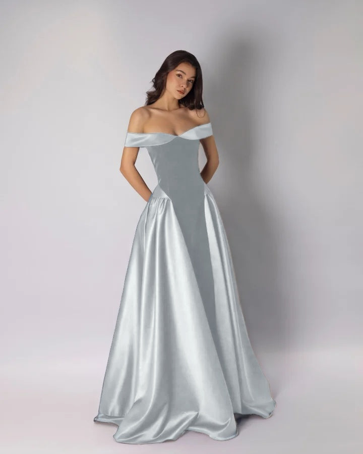 Classic Dark Purple Off-The-Shoulder Pleated A-Line Evening Dress