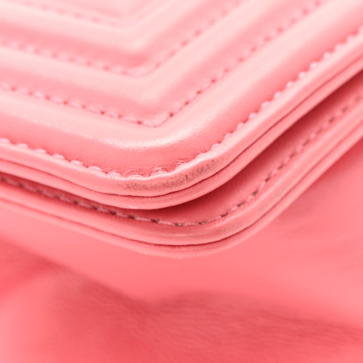 Lambskin Chevron Quilted Medium Boy Flap Pink