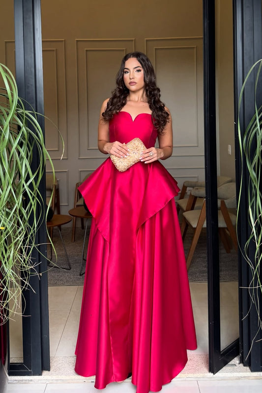 Elegant Sleeveless Satin Square Strapless Prom Dress With Pleated