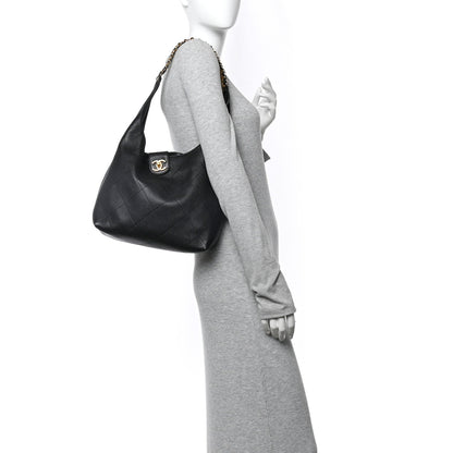 Shiny Lambskin Quilted Medium Hobo Black