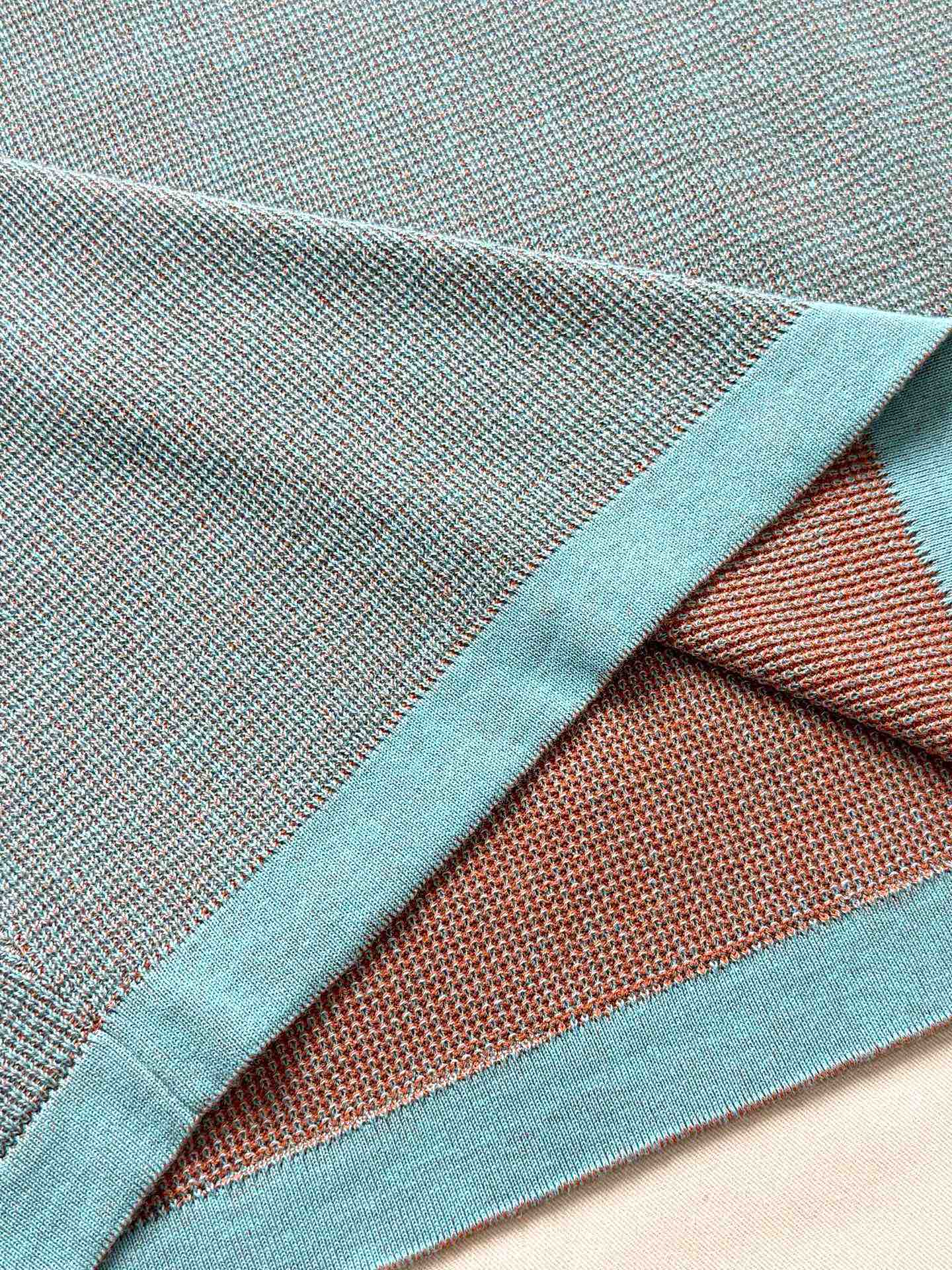 LV 25 Dolphin Jacquard Short Sleeve Shirt Blue Sweater Knit
