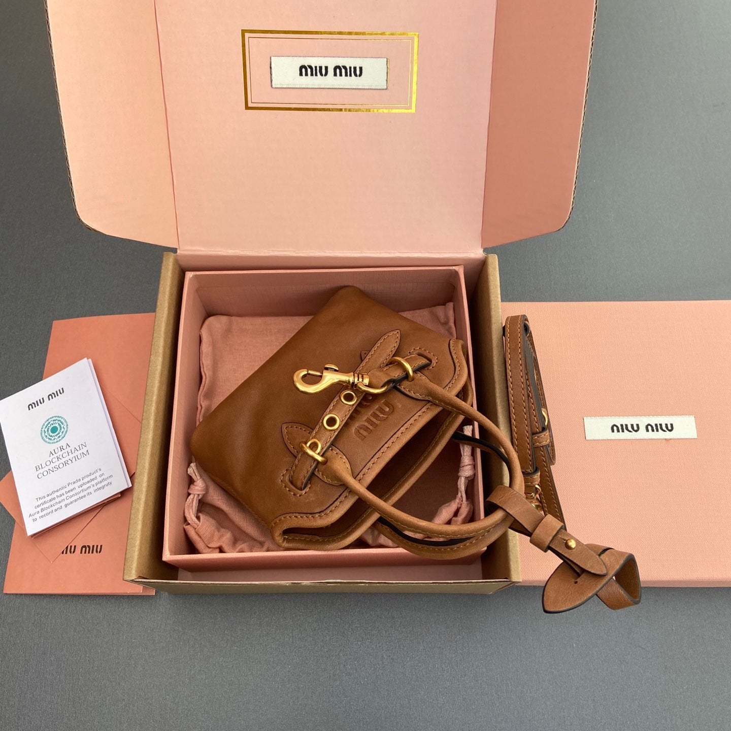 Miu 12.5 Aventure Nappa Leather Bag Oak 240399