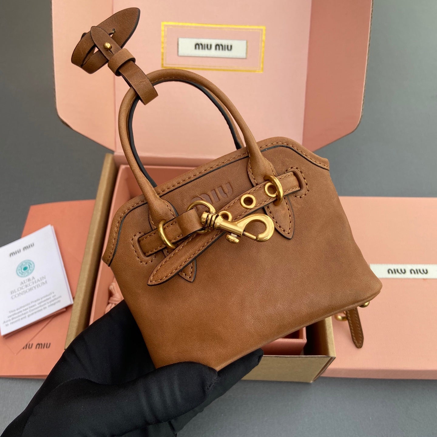 Miu 12.5 Aventure Nappa Leather Bag Oak 240399