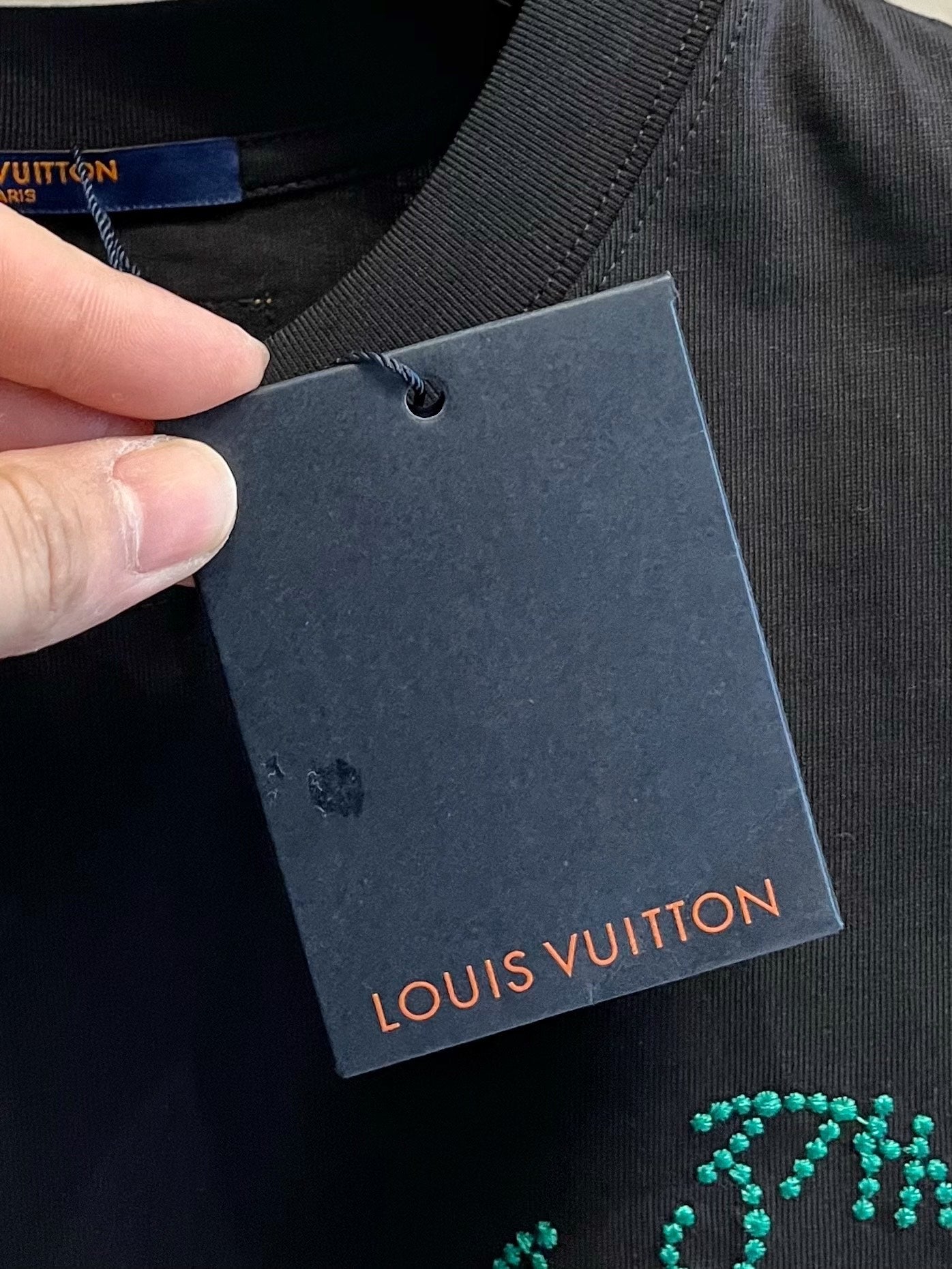 LV T-SHIRT IN BLACK EMBROIDERED LOGO PURE COTTON 238776