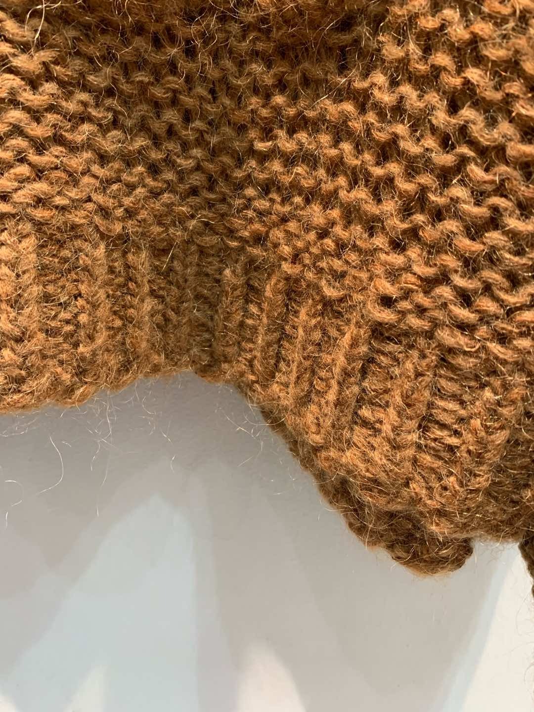 LOEWE SWEATER STYLE 225