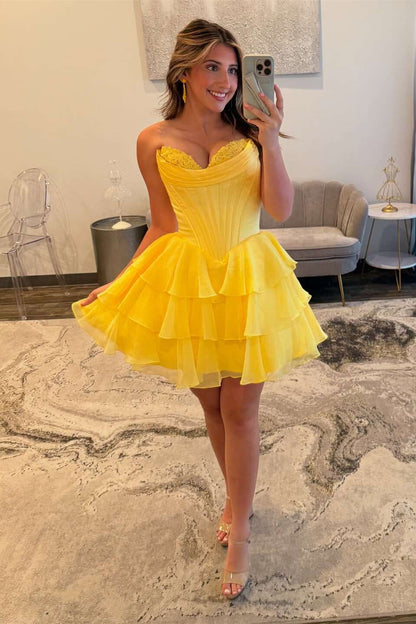 Sweetheart Strapless A-Line Tiered Homecoming Dress