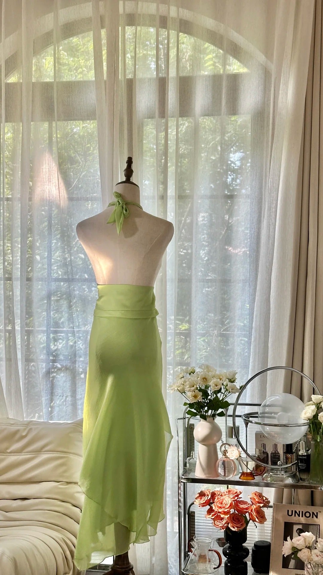Charming Homecoming Dress Halter Beaded Backless Dress Back to School Outfits Party Dress  D6434